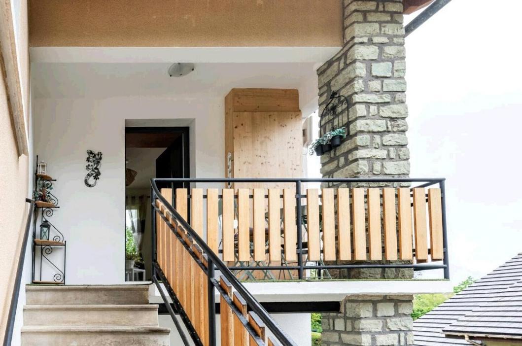Jolie Appart T4 La Zoune Avec Jardin 8 Personnes Chorges Dış mekan fotoğraf
